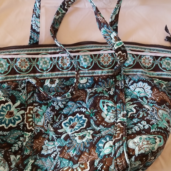 Large Vera Bradley zip tote in blue and aqua mixed pattern Java Blue. - Picture 5 of 6